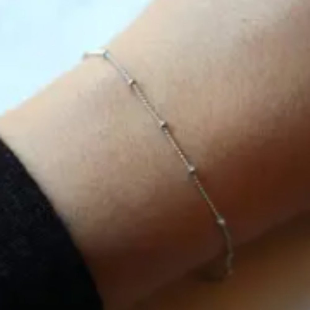 Ida James- Estella Dew Drop Bracelet